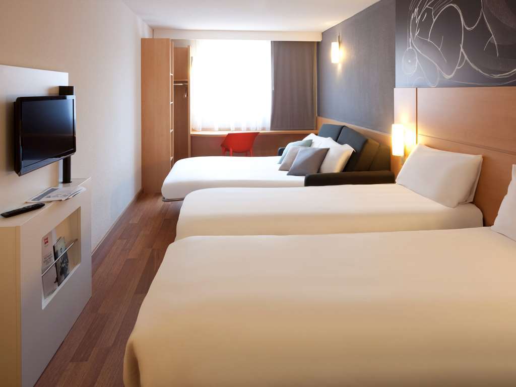 Ibis Styles Centre Hotel